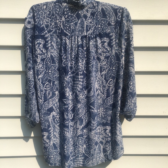 Quarter Sleeve Floral Print Blue/White Blouse - Picture 3 of 6